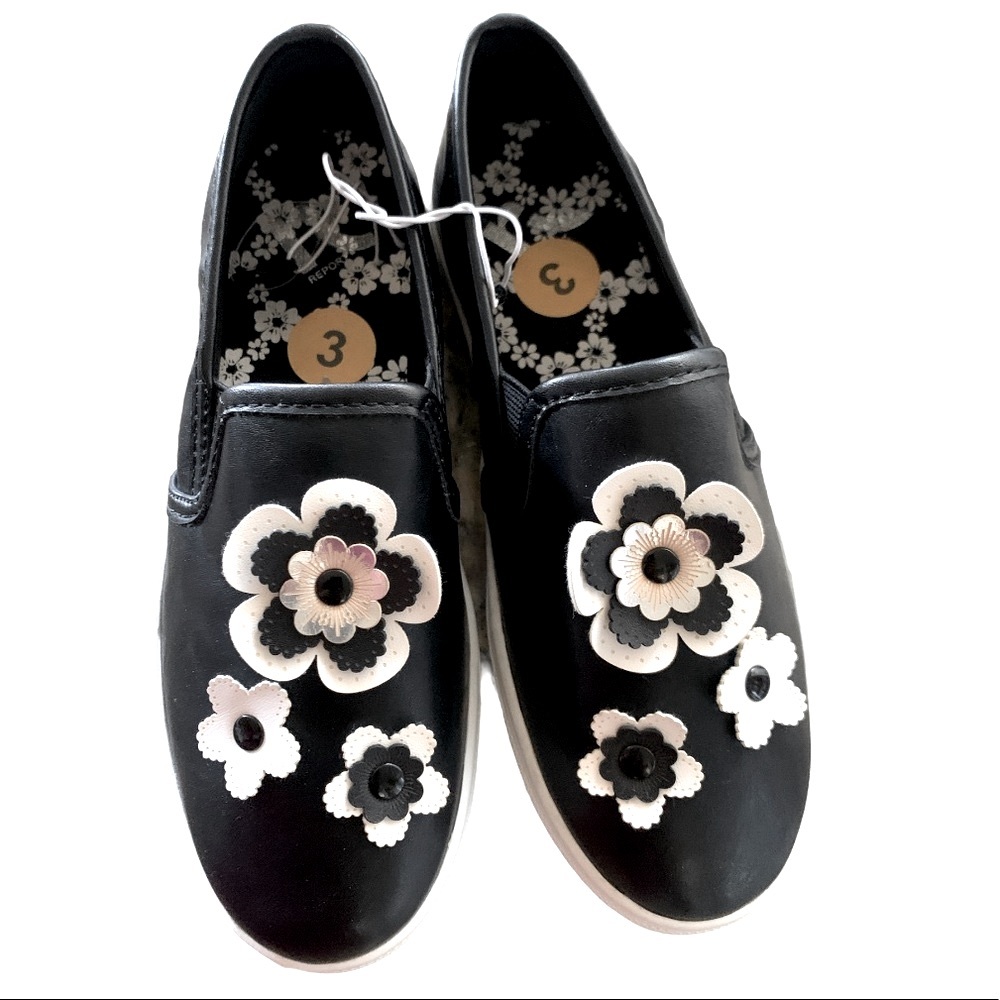 Girls Floral Slip on shoes